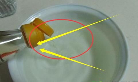 跟家政阿姨学的小妙招,毛巾脏了再也不用洗,1招让毛巾干净如新